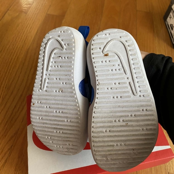 Nike Sunray Protect 4 Kids Royal Blue Water Shoe Size 6c - Picture 8 of 11